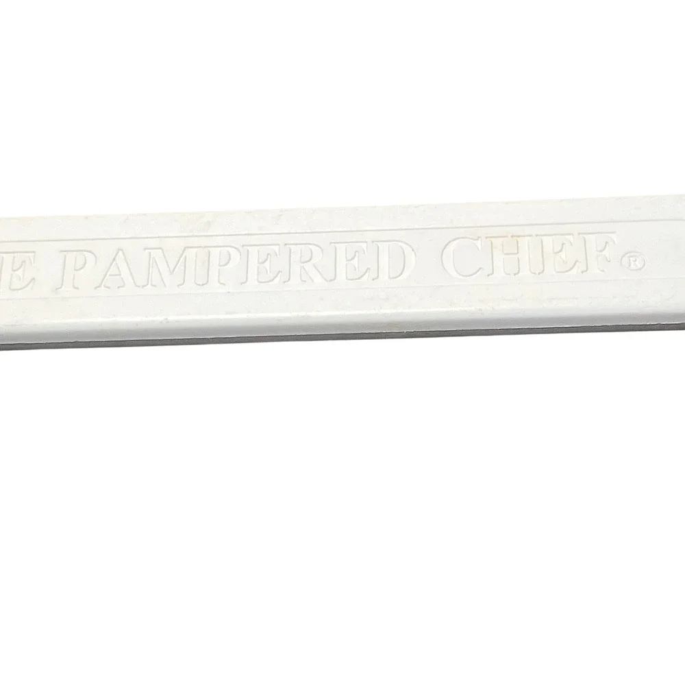 Pampered Chef Spatula Scraper Set 4pc White Good Classic Kitchen Baking Tools